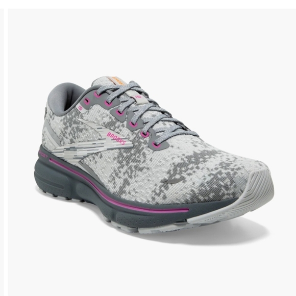 Brooks Gray Athletic Shoes with Speckled Design - Picture 12 of 13